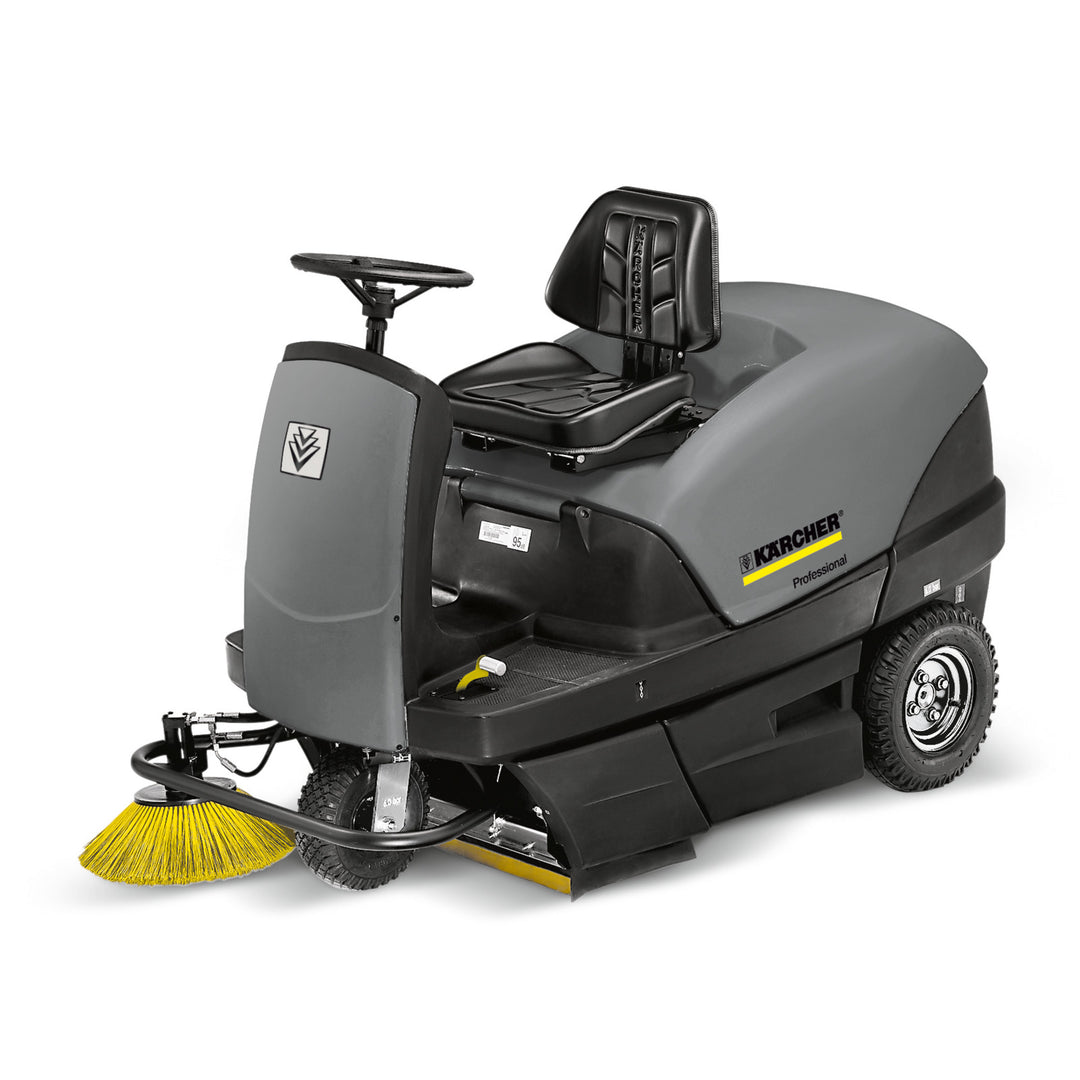 La balayeuse compacte nettoie efficacement les espaces restreints (KM 100/100 R Bp)