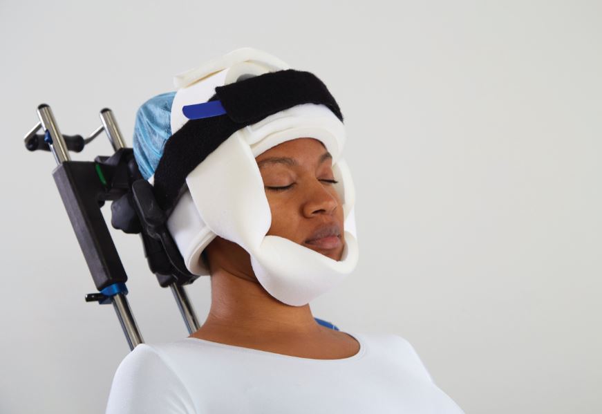 Universal Head Restraint: Secure and Versatile Head Support Solution