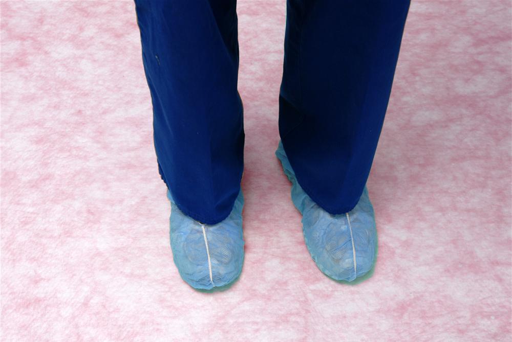 surgisafe absorbent floor mats: Color: Pink, Size: 28" x 72"