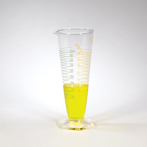 500 mL glass graduate with flared mouth and heavy base
