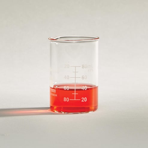 100mL glass beaker with white enamel measurement scale and pouring spout