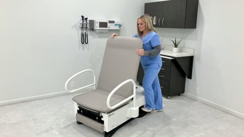 FusionFREEDOM ADA-compliant exam chair compatible with hospital-grade accessories – premium clinical equipment