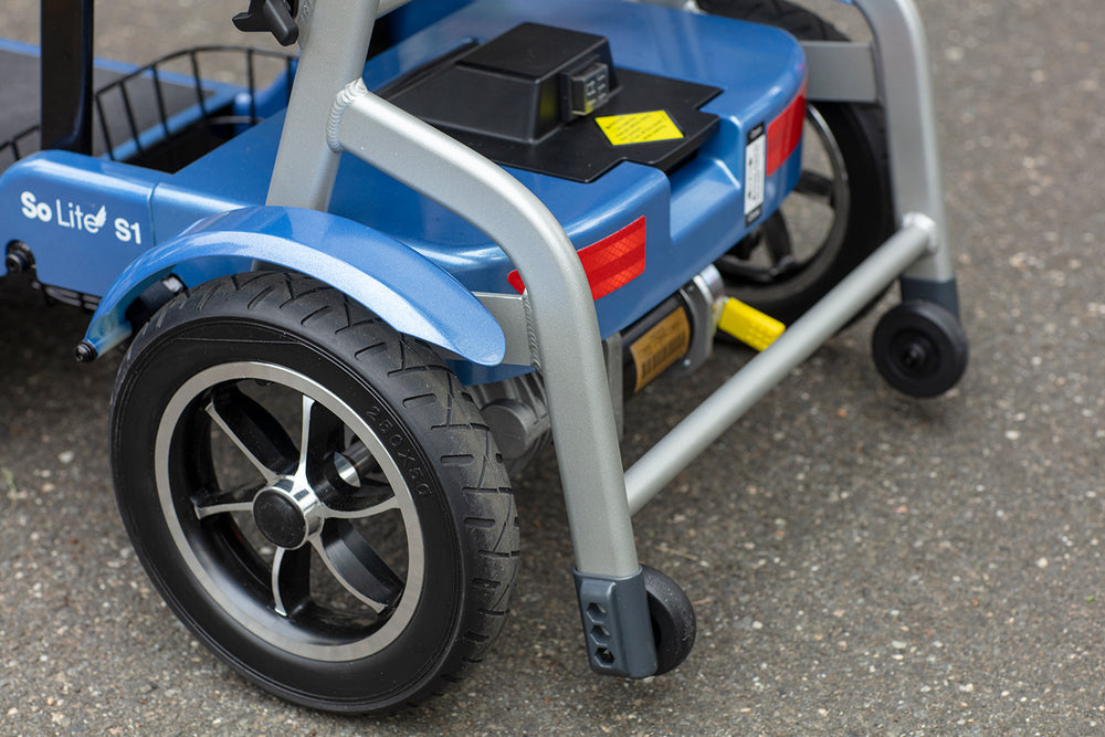 Journey So Lite scooter folding mechanism detail