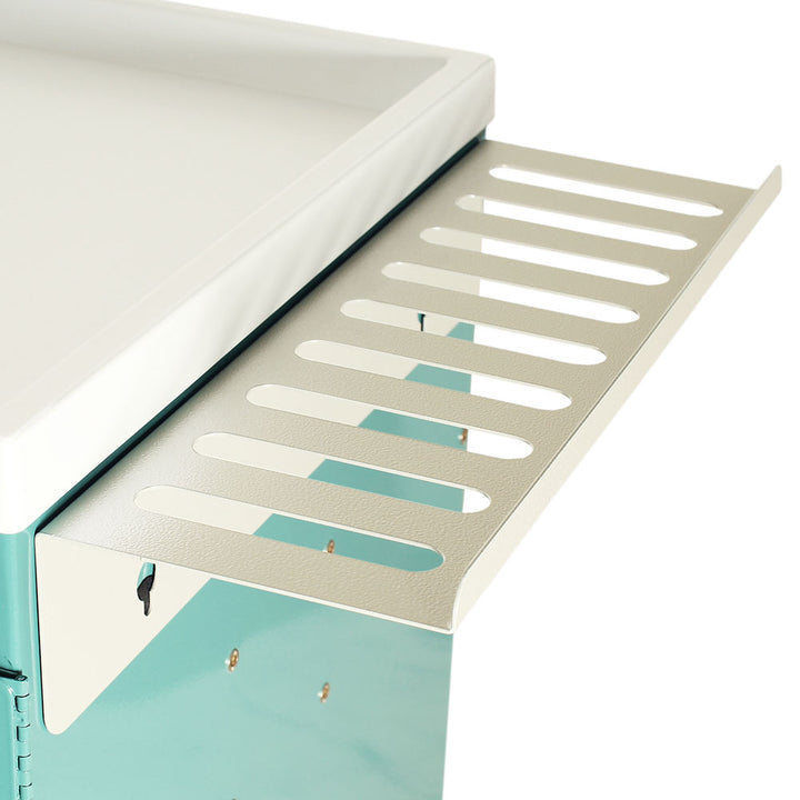 MD?CATHSIDEHLDR catheter and dilator holder mounted on medical cart  