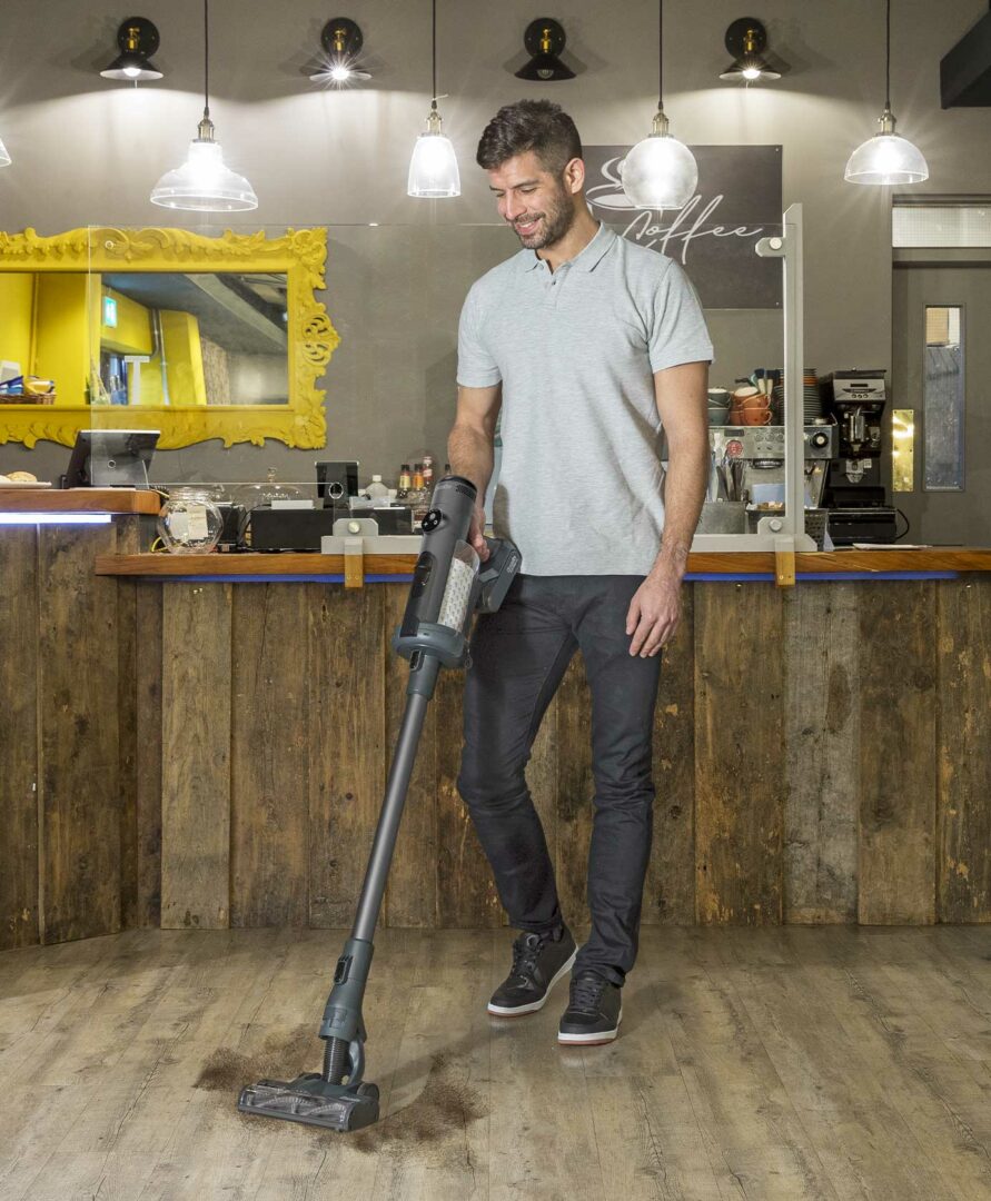 Professional Cordless Vacuum for Enhanced Cleaning