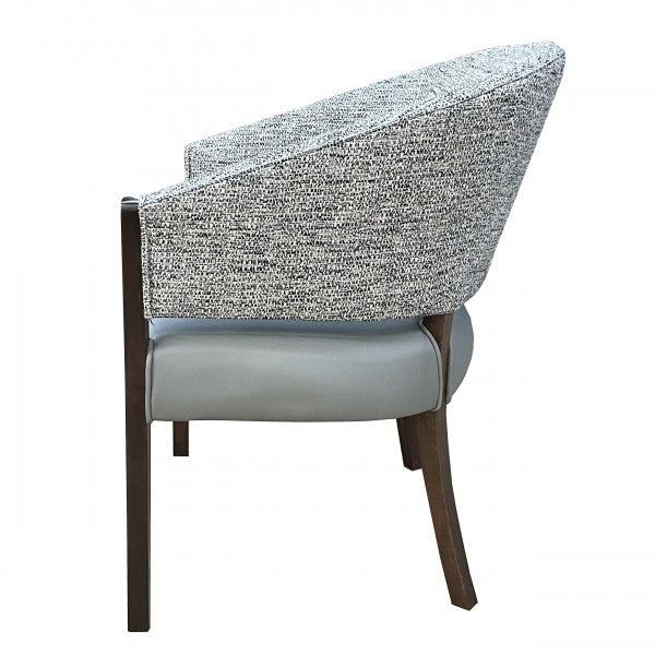 HC1646WSB: Silla cómoda y de apoyo con ruedas