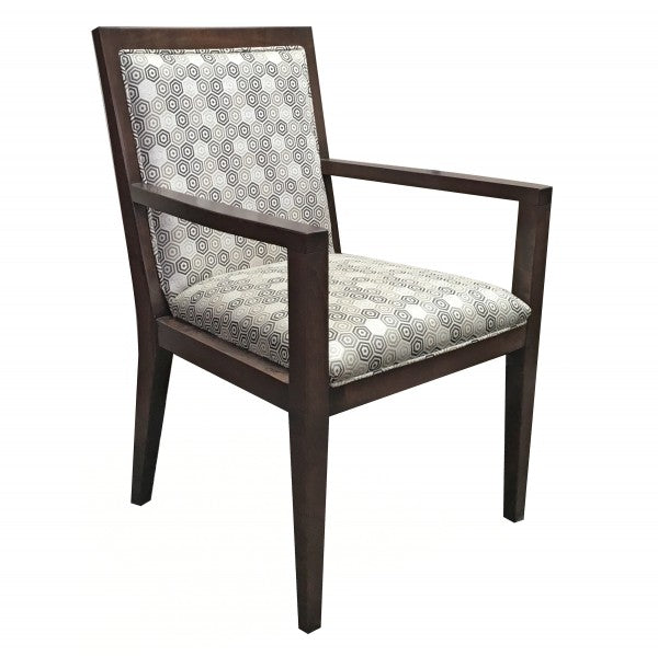 HC1690USB: Comfortable Executive Chair with Casters